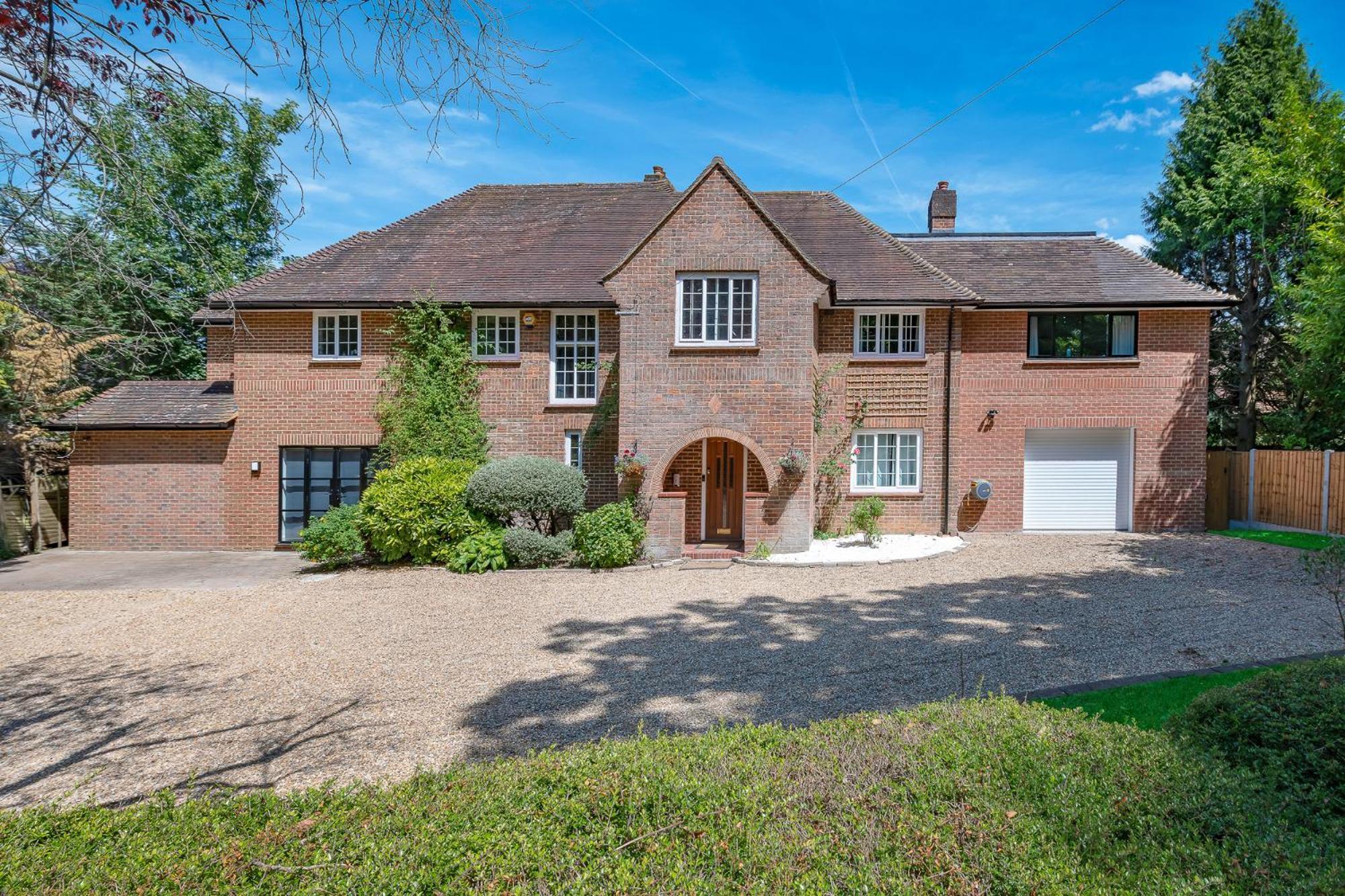Westleigh Hotel Ashtead Exterior photo